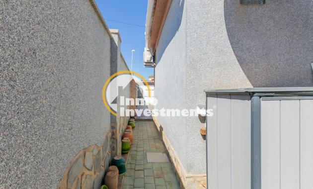 Till salu - Parhus - Los Balcones