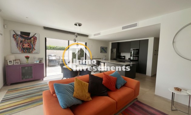Bestaande bouw - Villa - Los Montesinos - La Herrada