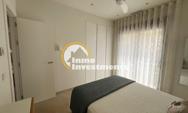 Bestaande bouw - Villa - Los Montesinos - La Herrada