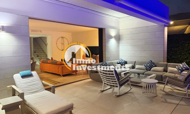 Bestaande bouw - Villa - Los Montesinos - La Herrada