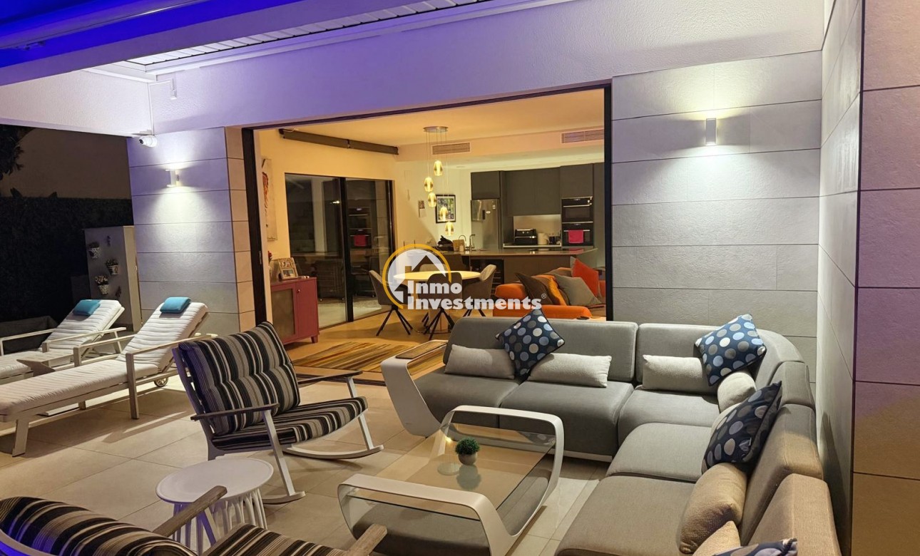 Bestaande bouw - Villa - Los Montesinos - La Herrada