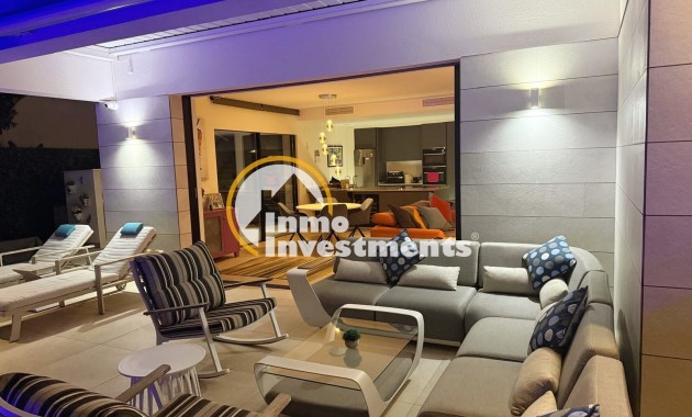 Bestaande bouw - Villa - Los Montesinos - La Herrada