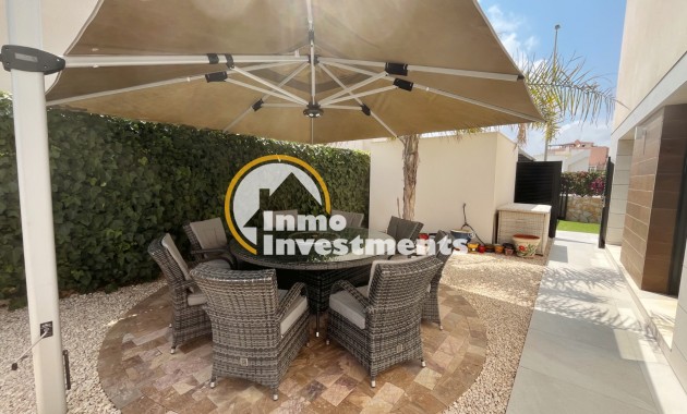Bestaande bouw - Villa - Los Montesinos - La Herrada