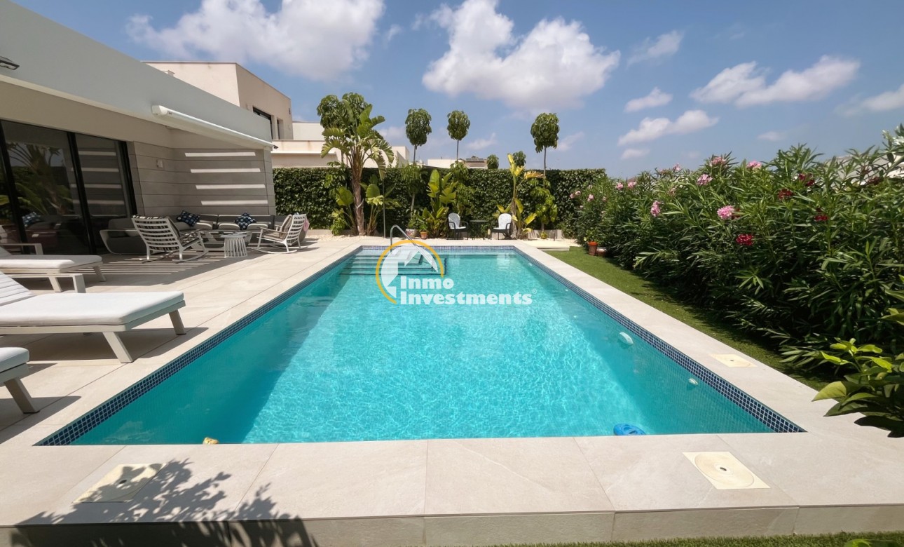 Bestaande bouw - Villa - Los Montesinos - La Herrada