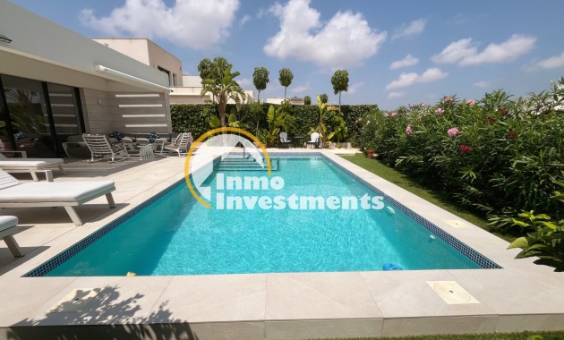 Bestaande bouw - Villa - Los Montesinos - La Herrada