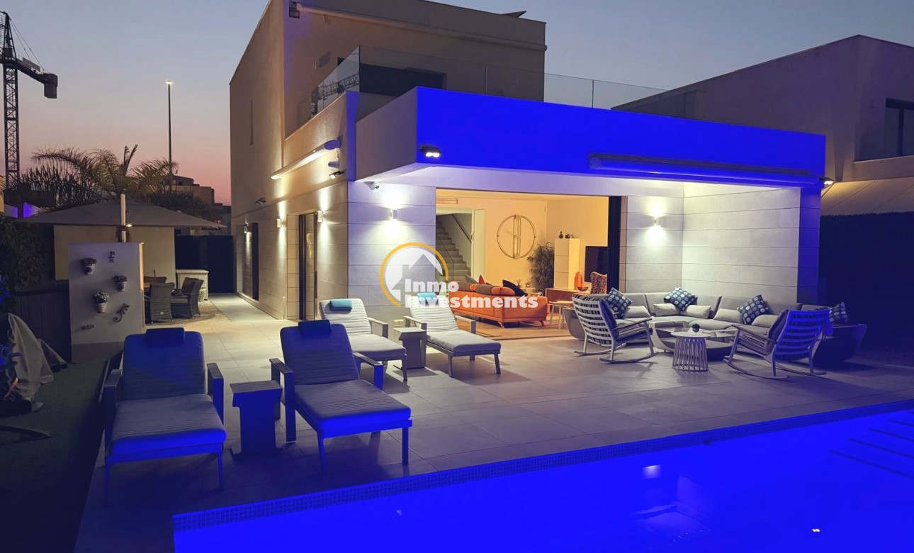 Bestaande bouw - Villa - Los Montesinos - La Herrada