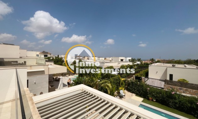 Bestaande bouw - Villa - Los Montesinos - La Herrada