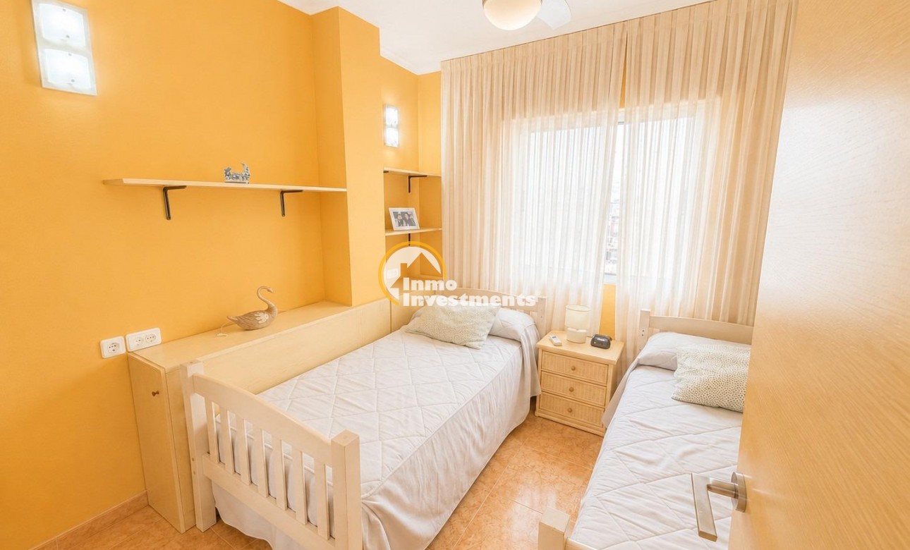 Gebrauchtimmobilien - Apartment - Torrevieja - Estacion de autobuses