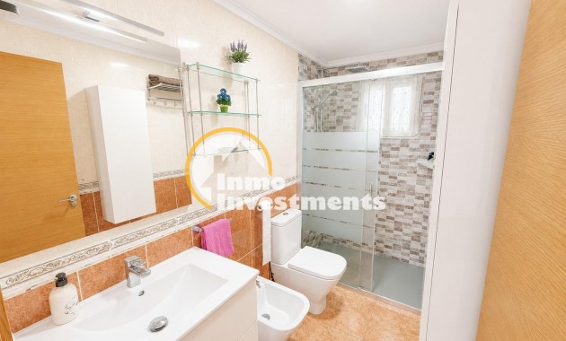 Gebrauchtimmobilien - Apartment - Torrevieja - Estacion de autobuses