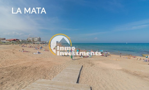 Bestaande bouw - Appartement - Torrevieja - La Mata pueblo