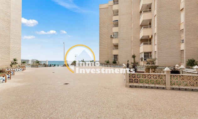 Resale - Apartment - Torrevieja - Playa de Los Locos