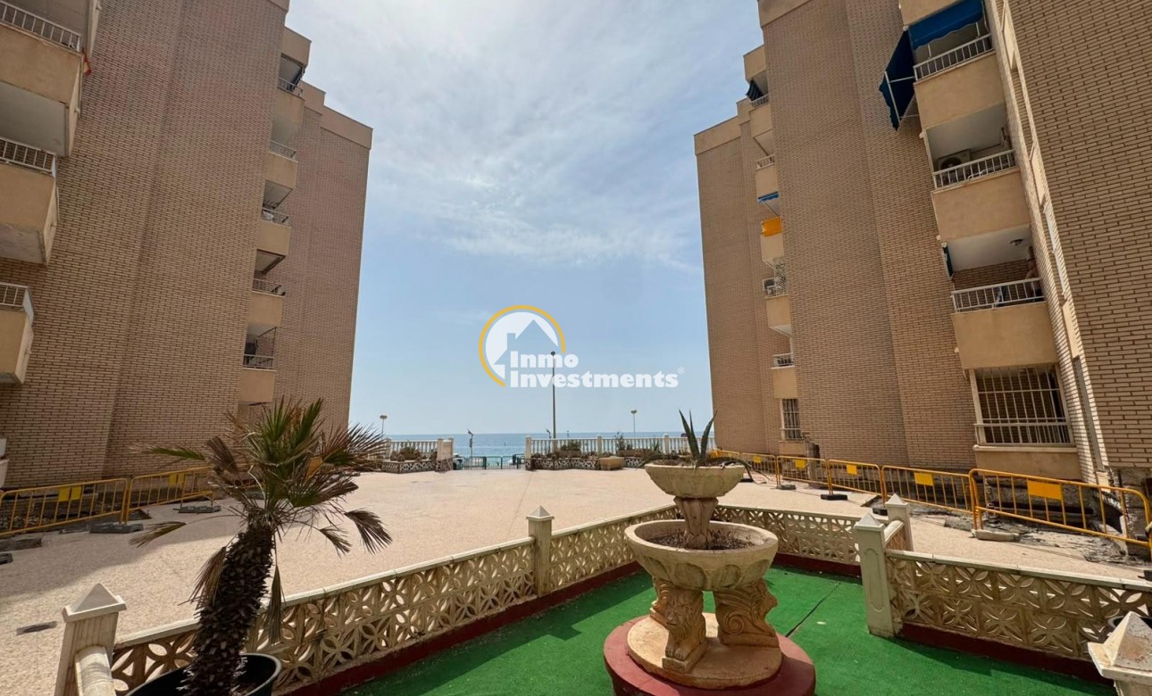 Resale - Apartment - Torrevieja - Playa de Los Locos