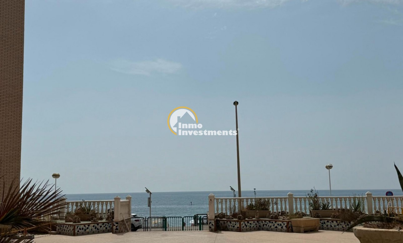 Resale - Apartment - Torrevieja - Playa de Los Locos