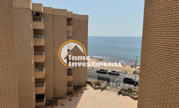 Resale - Apartment - Torrevieja - Playa de Los Locos