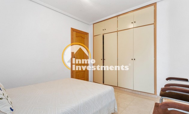 Resale - Apartment - Torrevieja - Playa de Los Locos