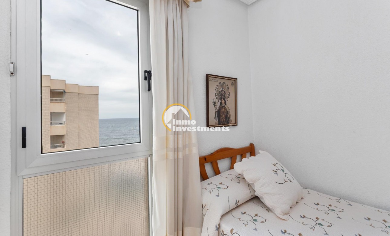 Resale - Apartment - Torrevieja - Playa de Los Locos