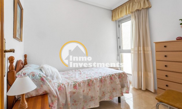 Resale - Apartment - Torrevieja - Playa de Los Locos