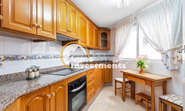 Resale - Apartment - Torrevieja - Playa de Los Locos