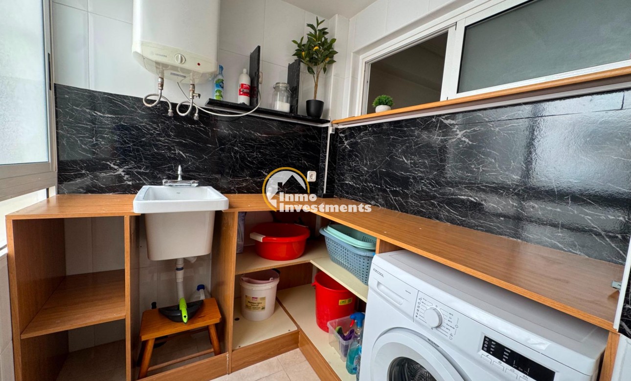 Resale - Apartment - Torrevieja - Playa de Los Locos