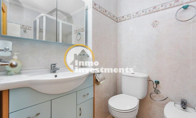 Resale - Apartment - Torrevieja - Playa de Los Locos