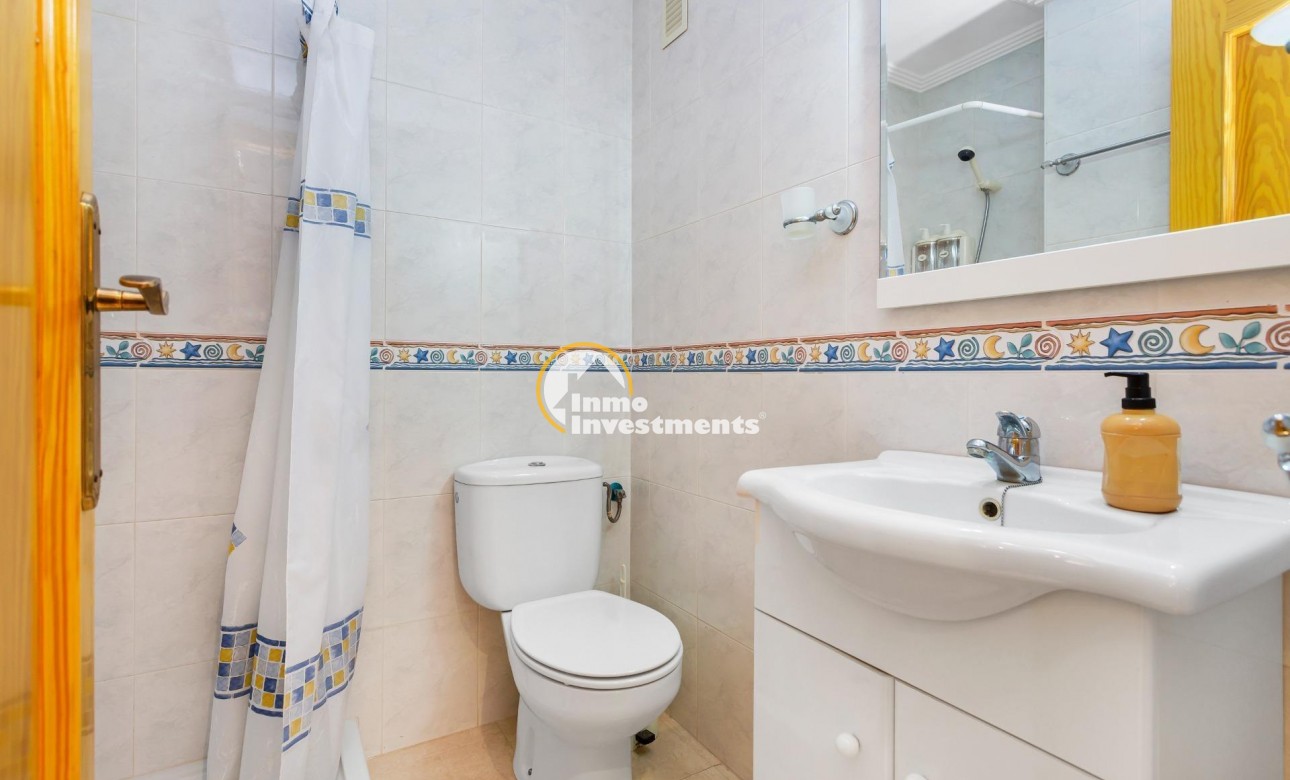 Resale - Apartment - Torrevieja - Playa de Los Locos
