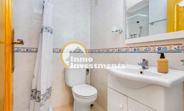 Resale - Apartment - Torrevieja - Playa de Los Locos