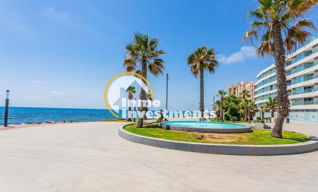 Resale - Apartment - Torrevieja - Playa de Los Locos