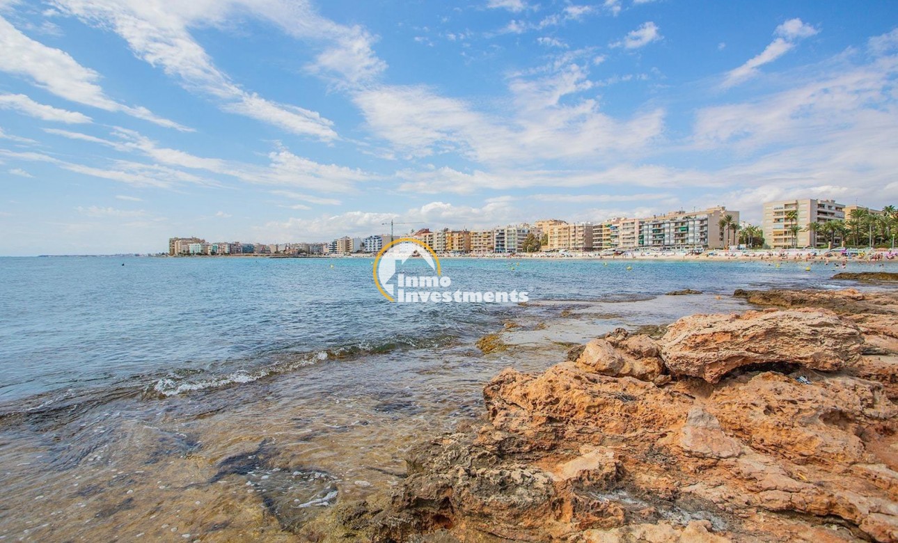 Resale - Apartment - Torrevieja - Playa de Los Locos