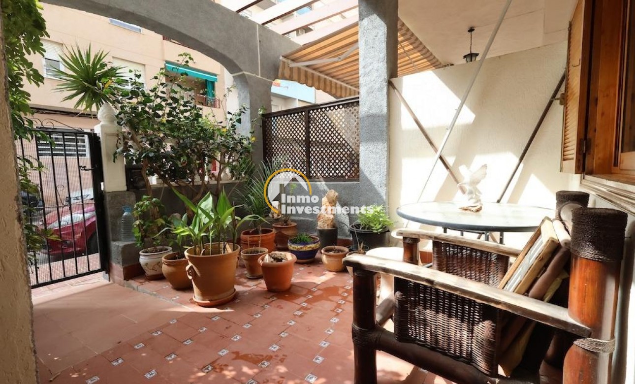 Resale - Bungalow - Torrevieja - Acequion