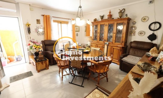 Resale - Bungalow - Torrevieja - Acequion