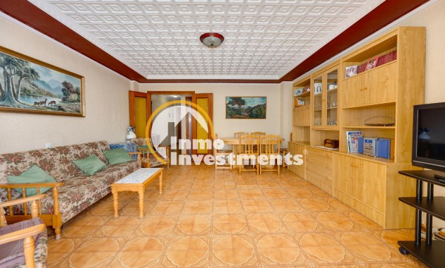 Resale - Apartment - Torrevieja - Playa del Acequion