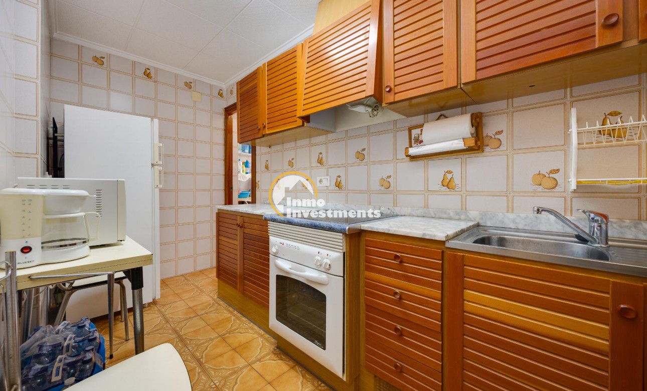 Resale - Apartment - Torrevieja - Playa del Acequion