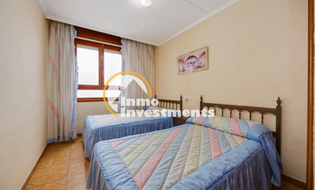 Resale - Apartment - Torrevieja - Playa del Acequion