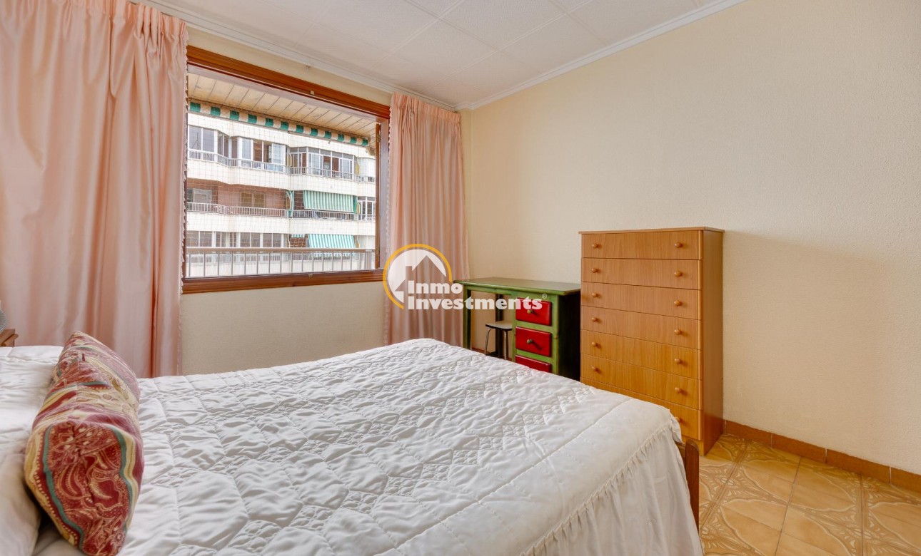 Resale - Apartment - Torrevieja - Playa del Acequion