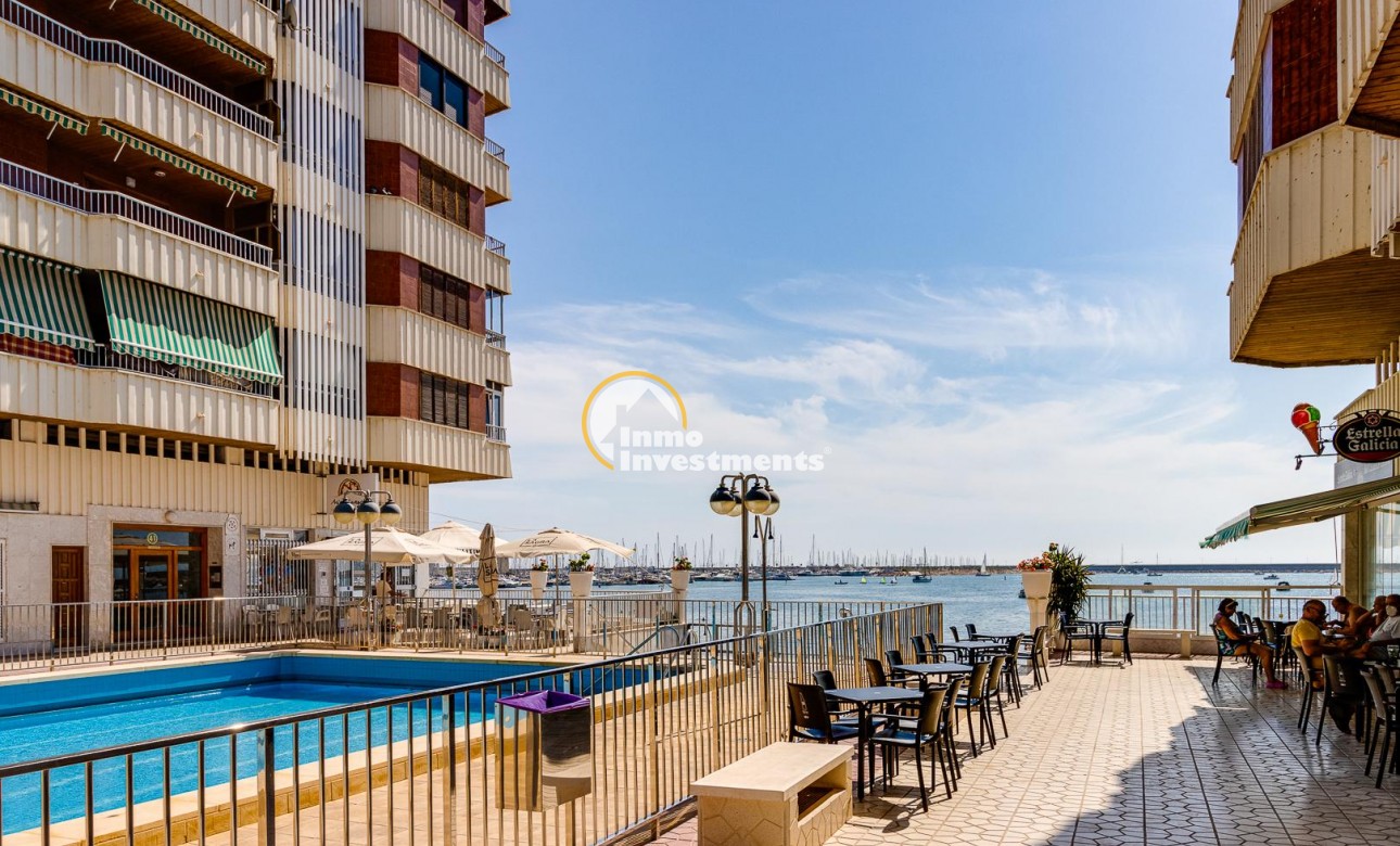 Resale - Apartment - Torrevieja - Playa del Acequion