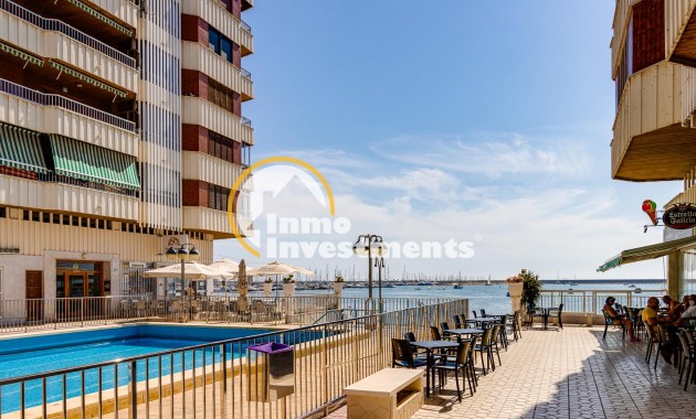 Resale - Apartment - Torrevieja - Playa del Acequion