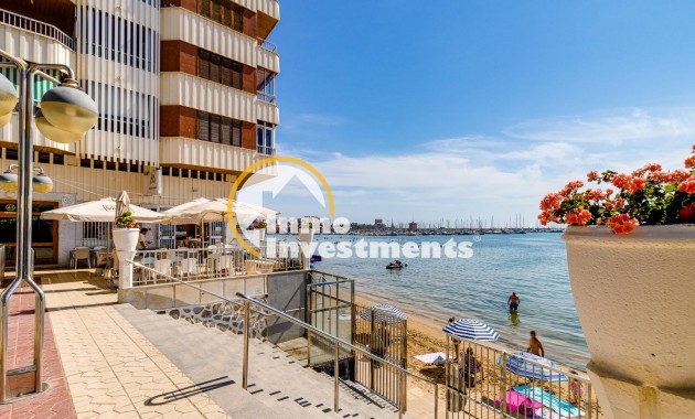 Resale - Apartment - Torrevieja - Playa del Acequion