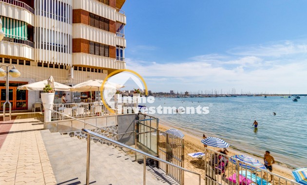 Resale - Apartment - Torrevieja - Playa del Acequion