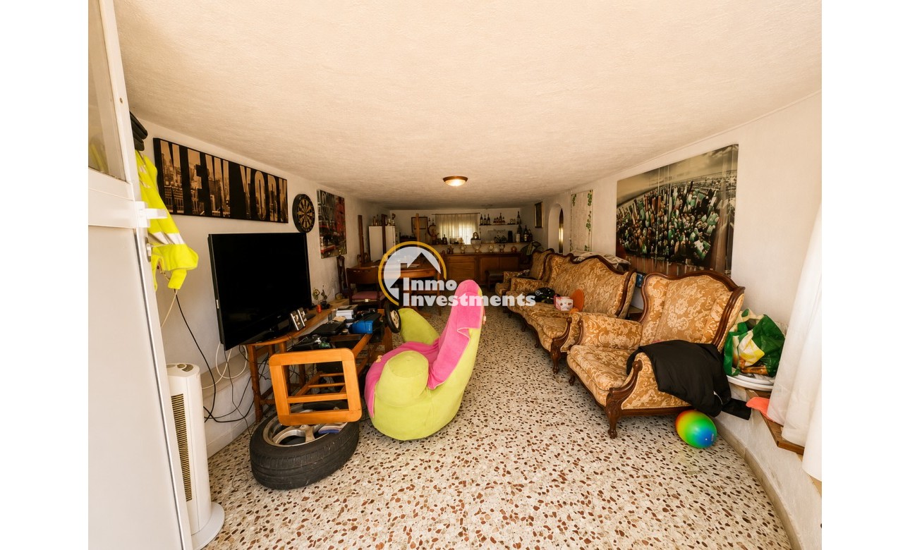 Resale - Villa - Torrevieja - La Siesta