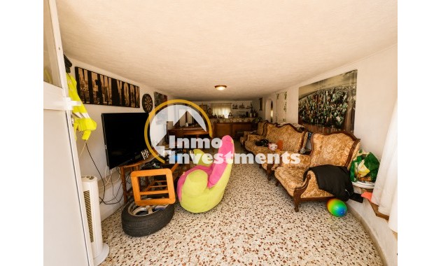 Resale - Villa - Torrevieja - La Siesta