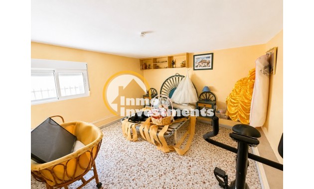 Resale - Villa - Torrevieja - La Siesta
