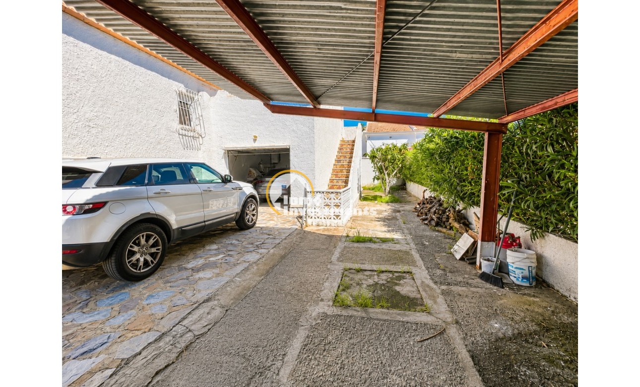Resale - Villa - Torrevieja - La Siesta