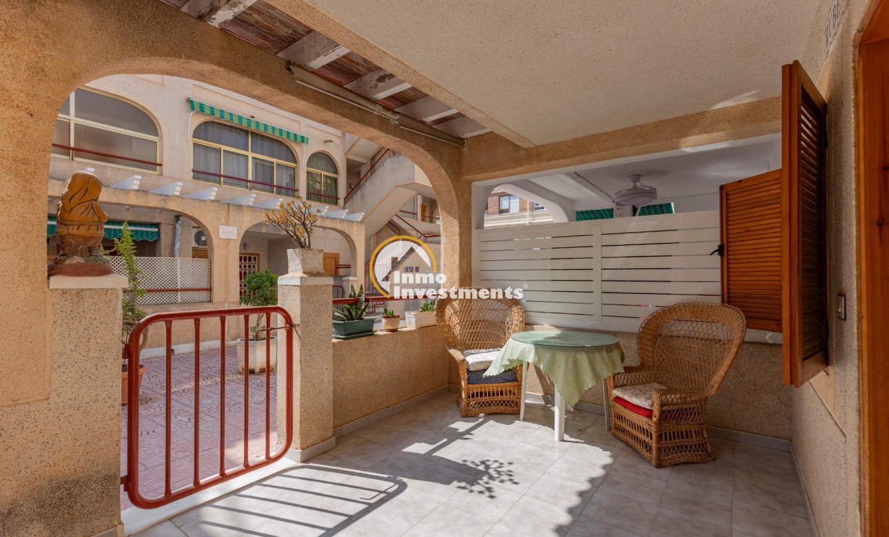 Resale - Bungalow - Torrevieja - Acequion