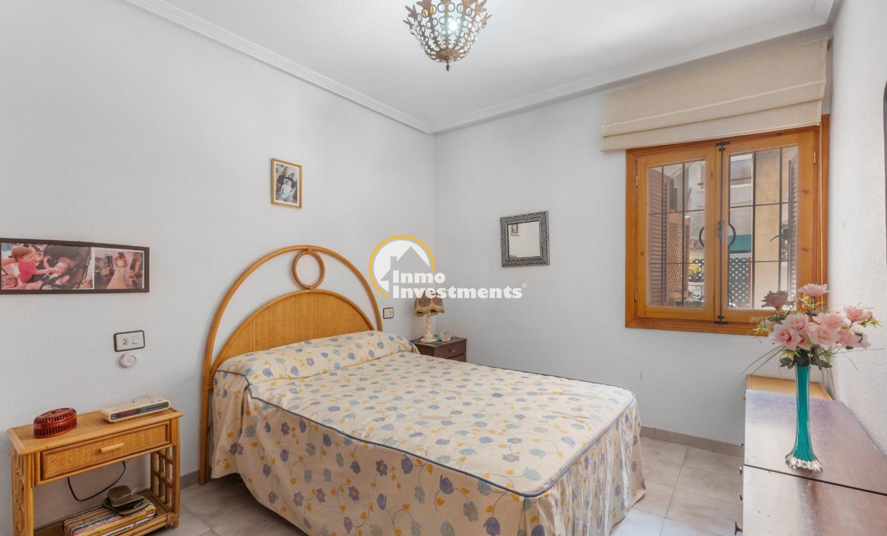 Resale - Bungalow - Torrevieja - Acequion
