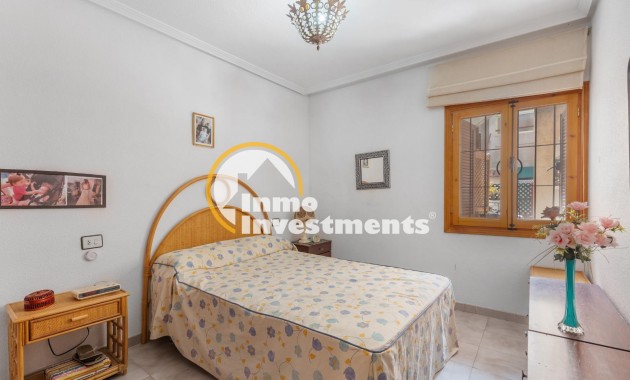 Resale - Bungalow - Torrevieja - Acequion