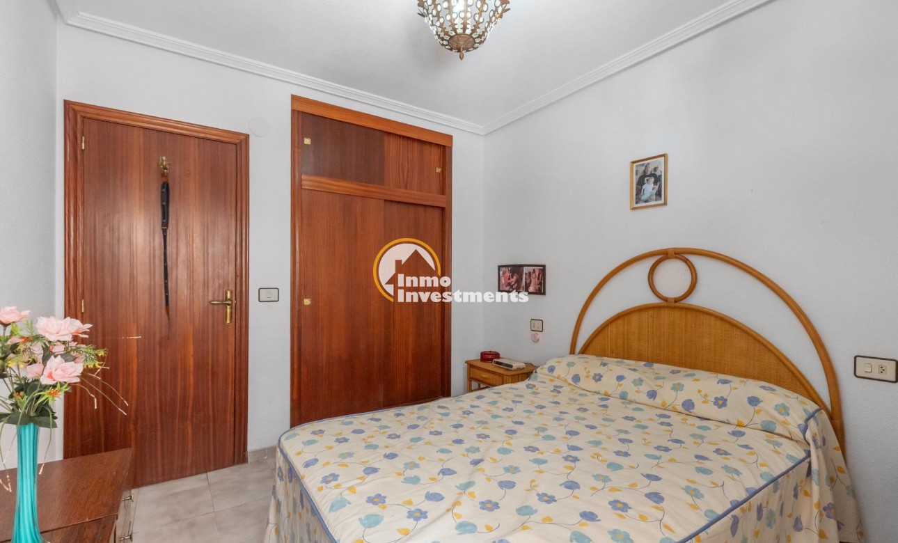 Resale - Bungalow - Torrevieja - Acequion
