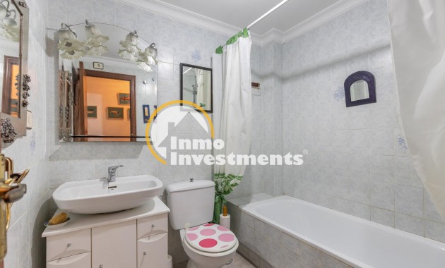 Resale - Bungalow - Torrevieja - Acequion
