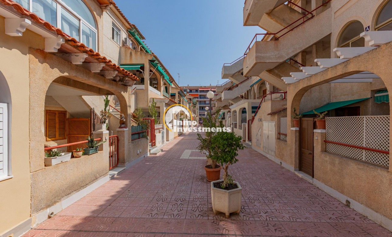 Resale - Bungalow - Torrevieja - Acequion