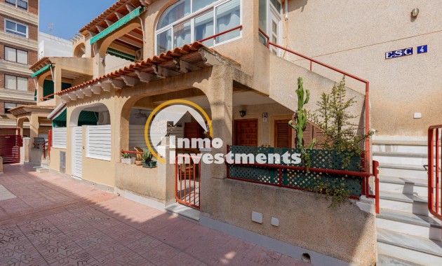Resale - Bungalow - Torrevieja - Acequion