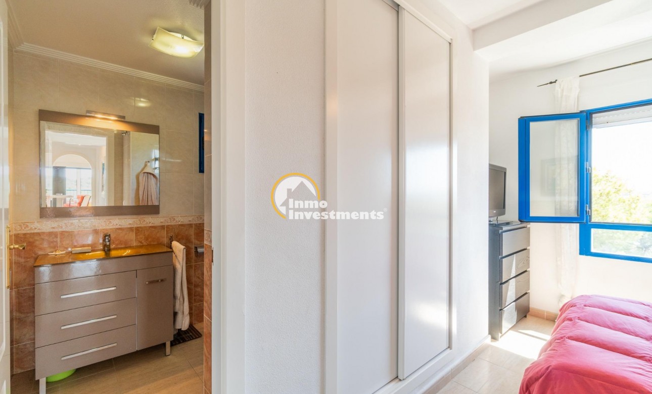 Resale - Apartment - Orihuela Costa - Altos de Campoamor